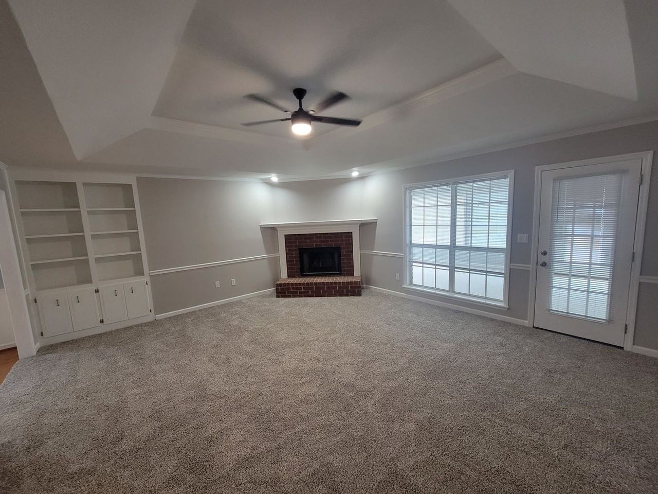 2910 Pointewest Dr - Photo 6 of 27