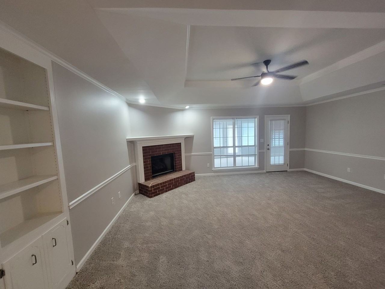 2910 Pointewest Dr - Photo 7 of 27