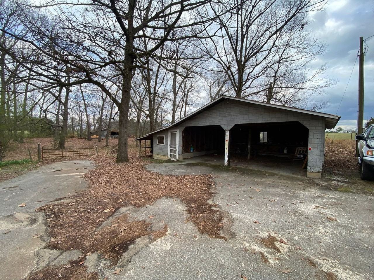 9024 Highway 172 - Photo 2 of 11