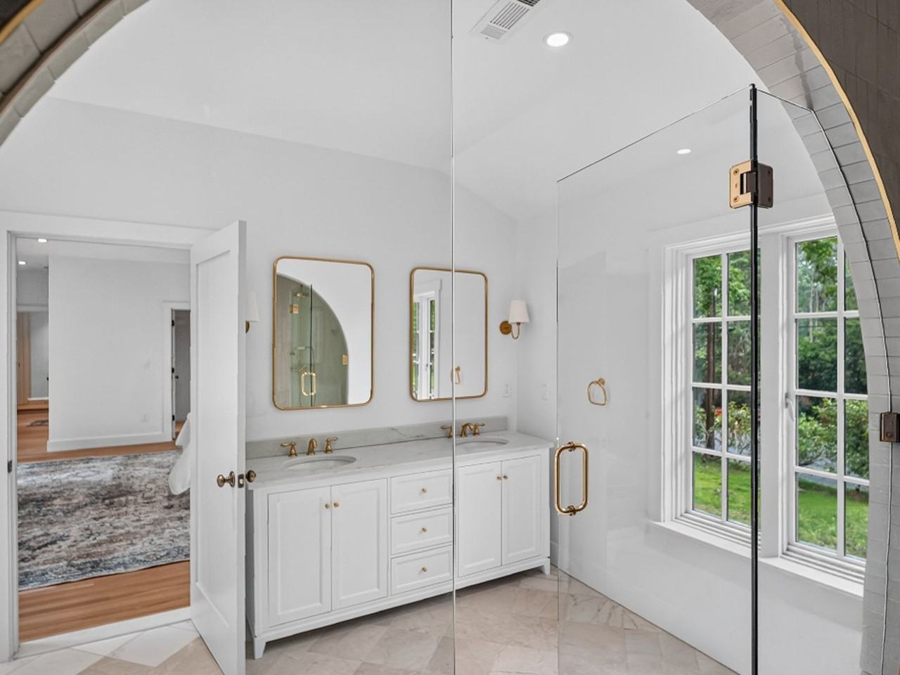 1085 Ridge Rd - Photo 6 of 29
