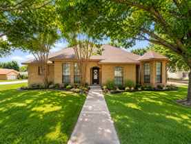 698 Buttercup Dr - Photo 1 of 1