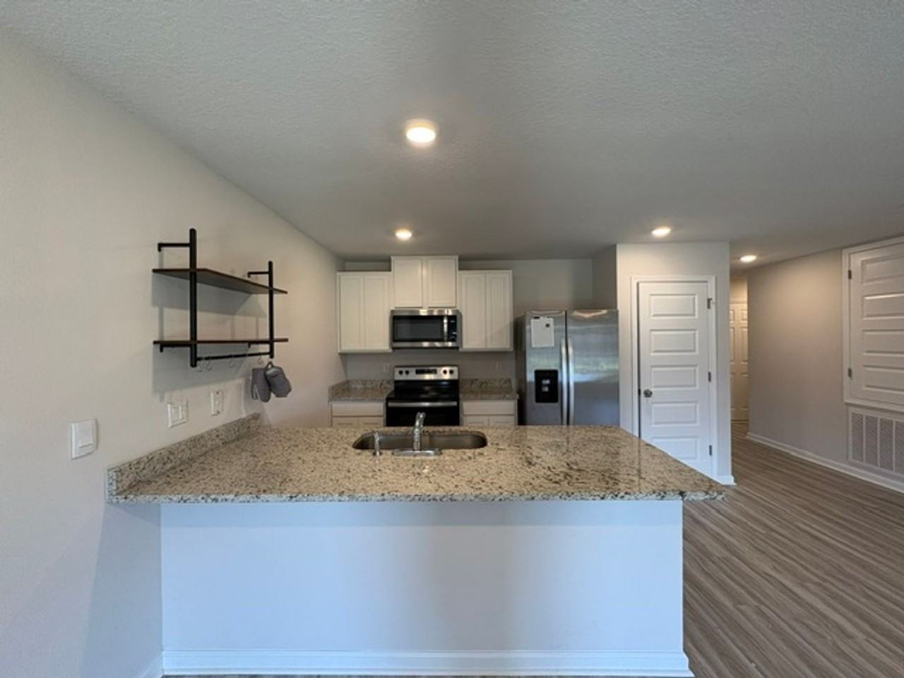 807 Otto Loop - Photo 2 of 18