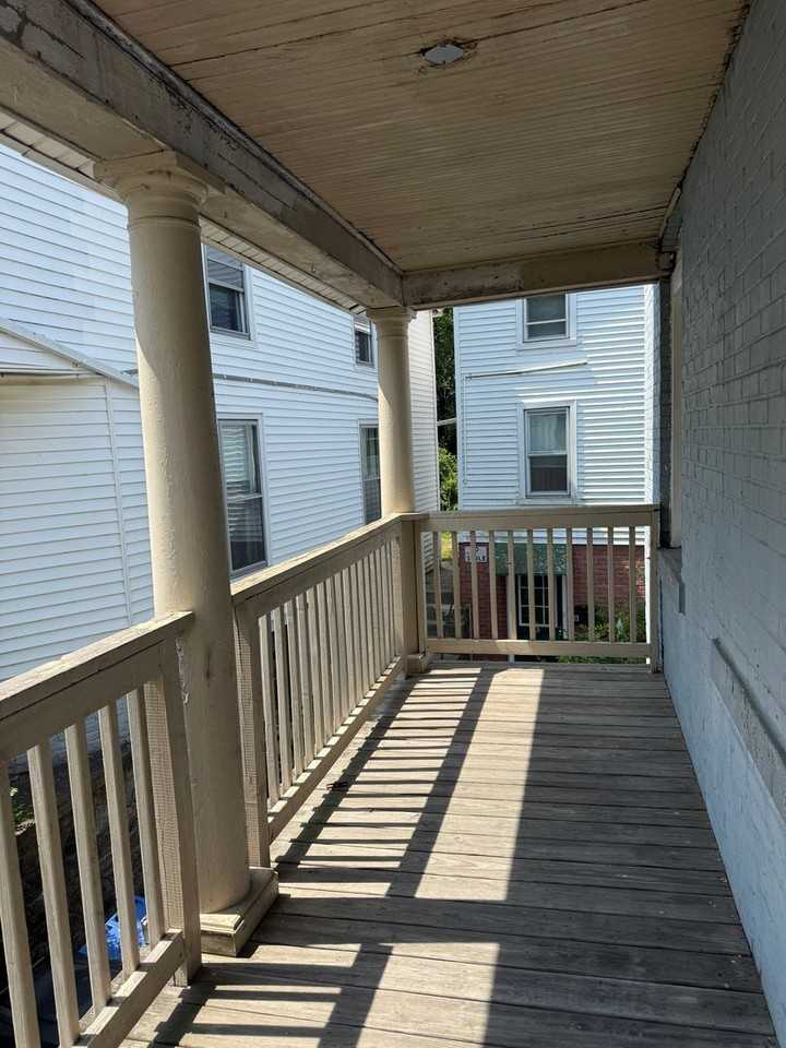 36 Soule St - Photo 4 of 6
