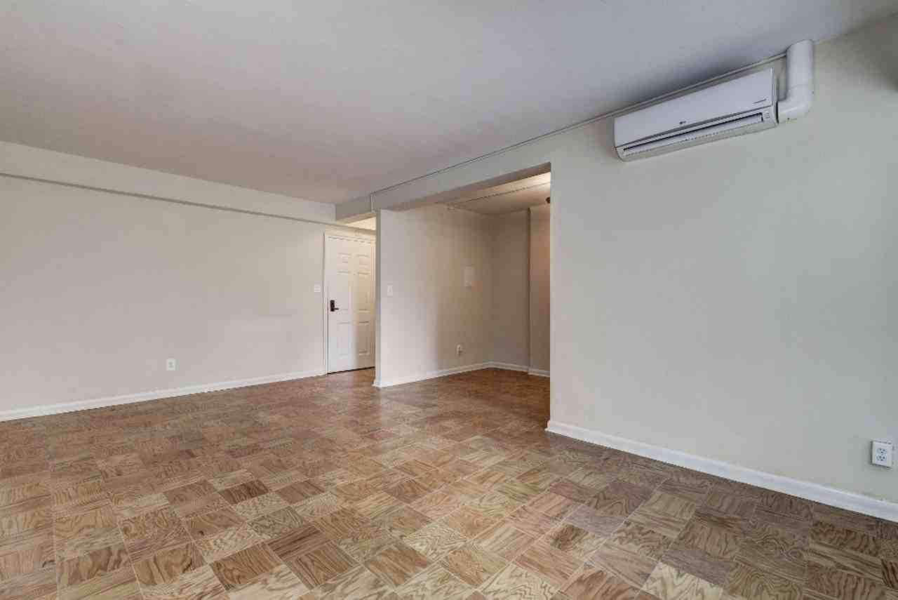6600 LUZON & VAN BUREN - Photo 7 of 46