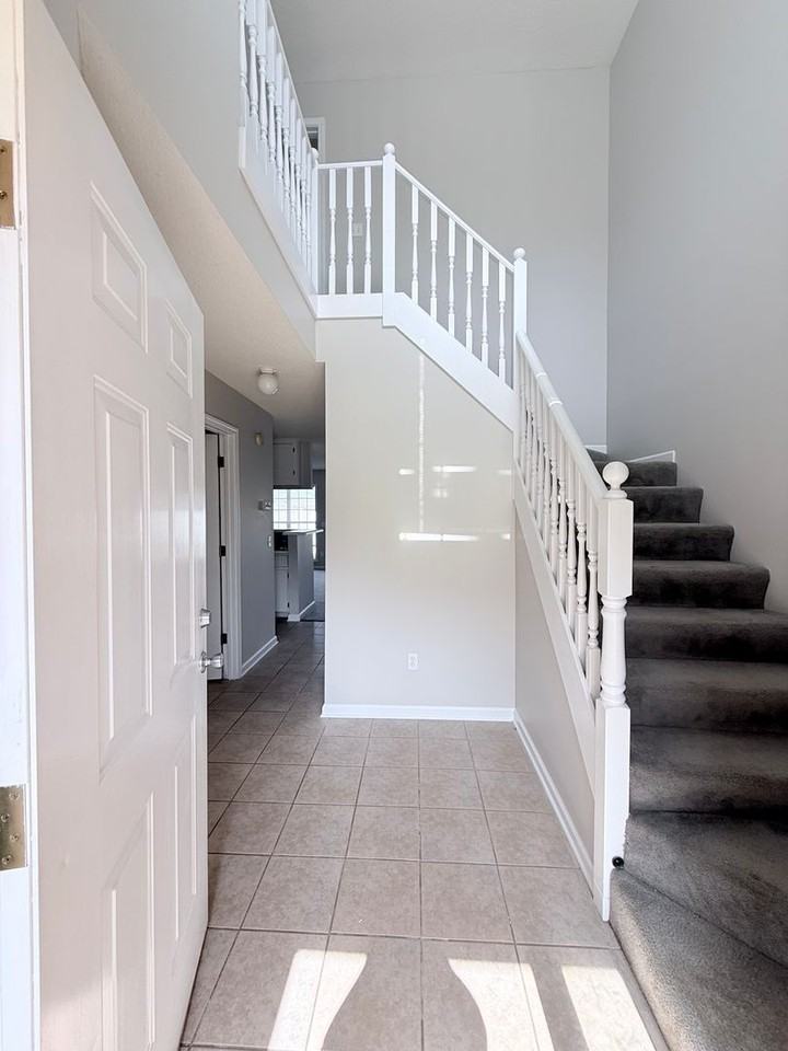 114 Baldwin Dr - Photo 3 of 20