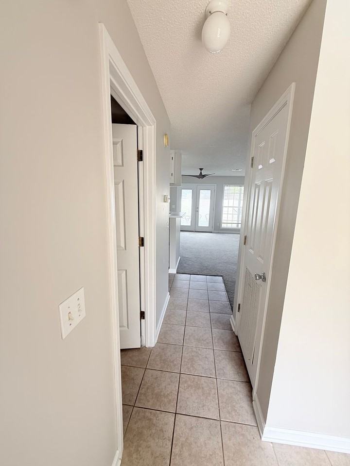 114 Baldwin Dr - Photo 4 of 20
