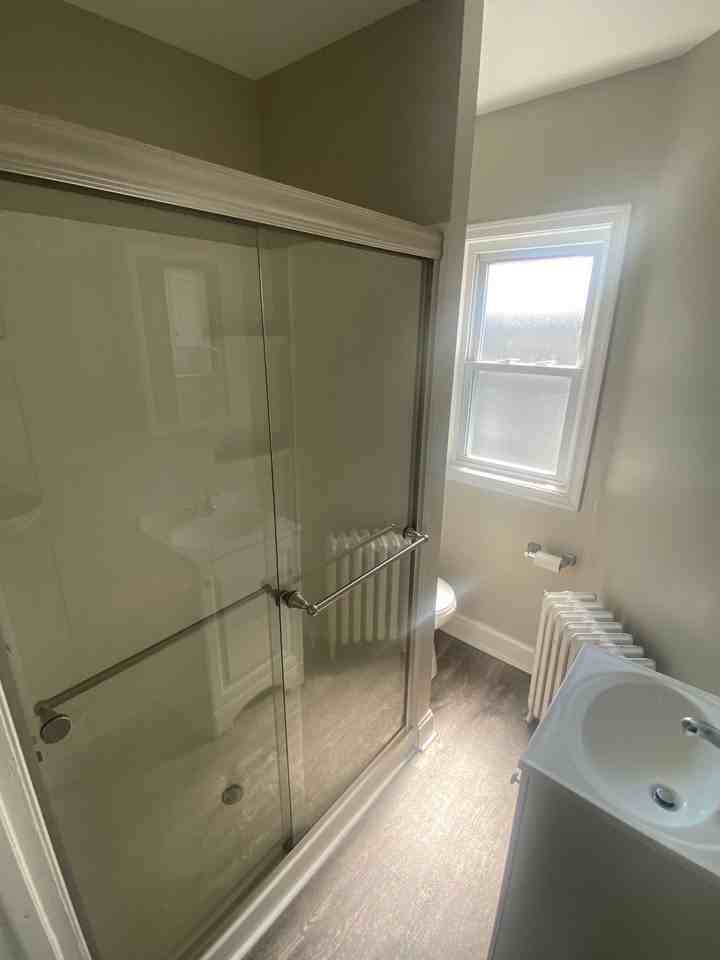 2527 Edgemont Avenue - Photo 7 of 22