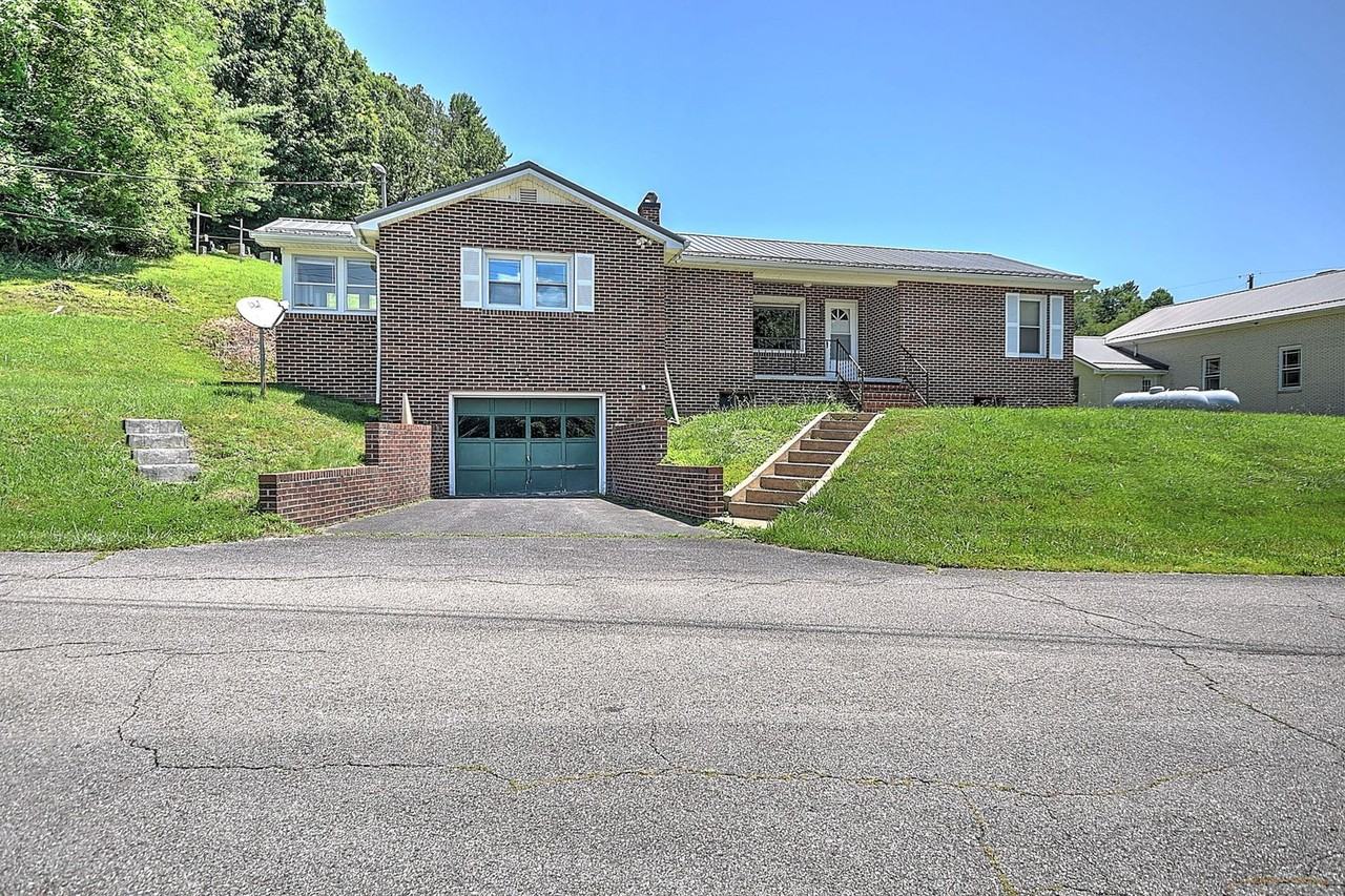 597 Clear Branch Rd - Photo 2 of 28