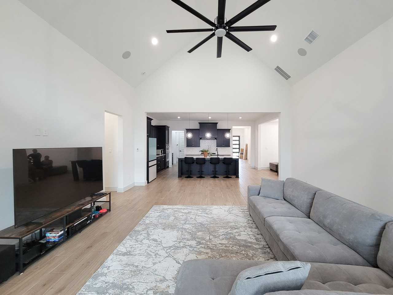 5023 Golden Peach Rd - Photo 5 of 50