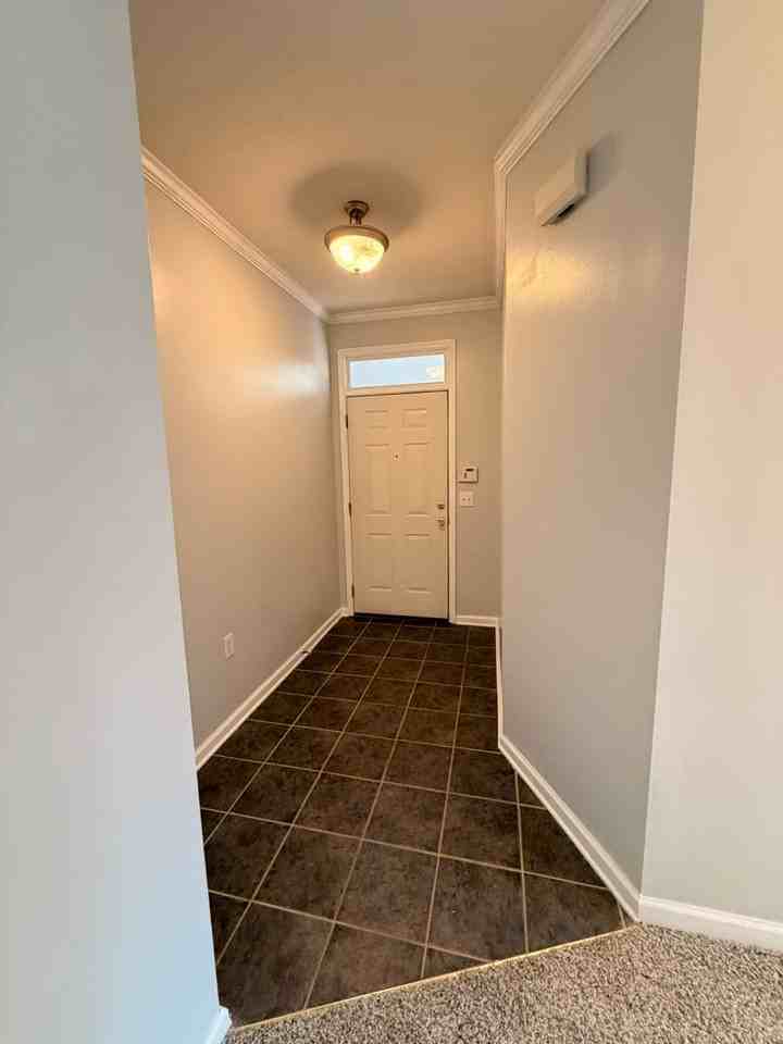 649 Brandermill Rd - Photo 4 of 22