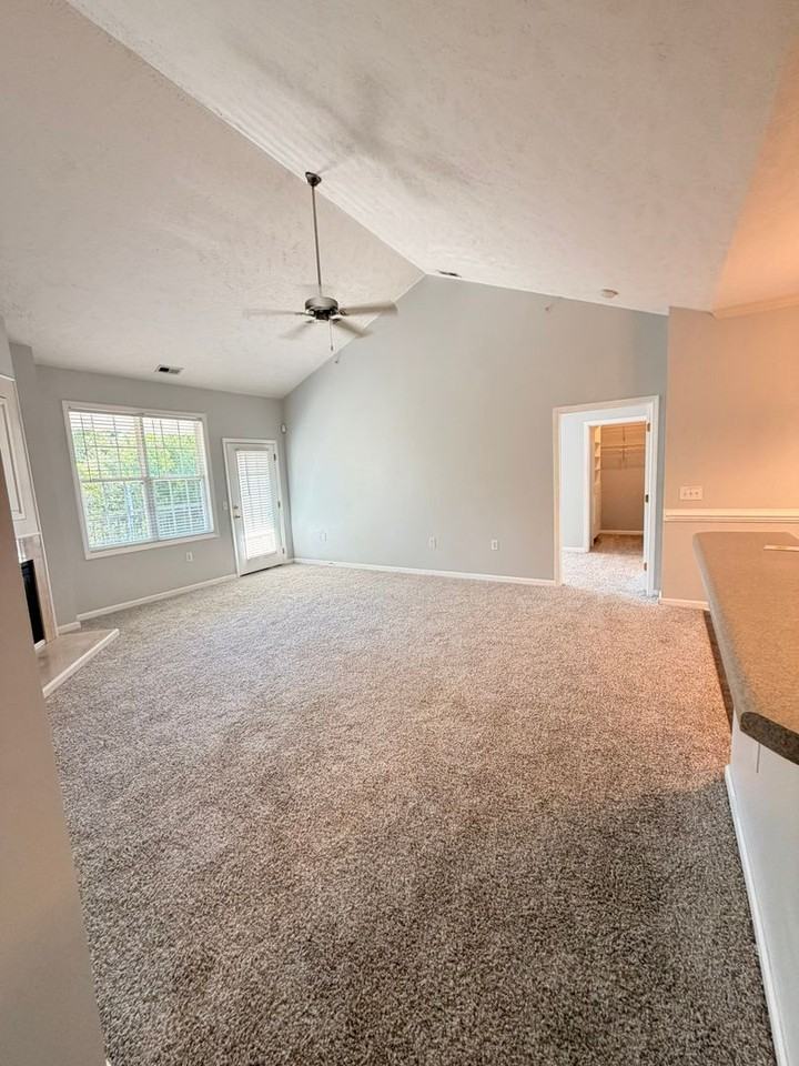 649 Brandermill Rd - Photo 5 of 22