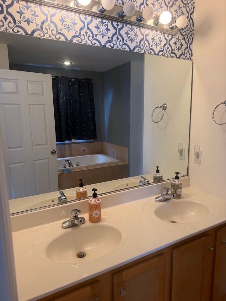 1014 Helm Ln - Photo 4 of 21
