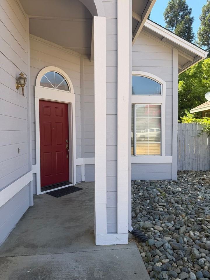 8317 Bramble Bush Cir - Photo 2 of 33