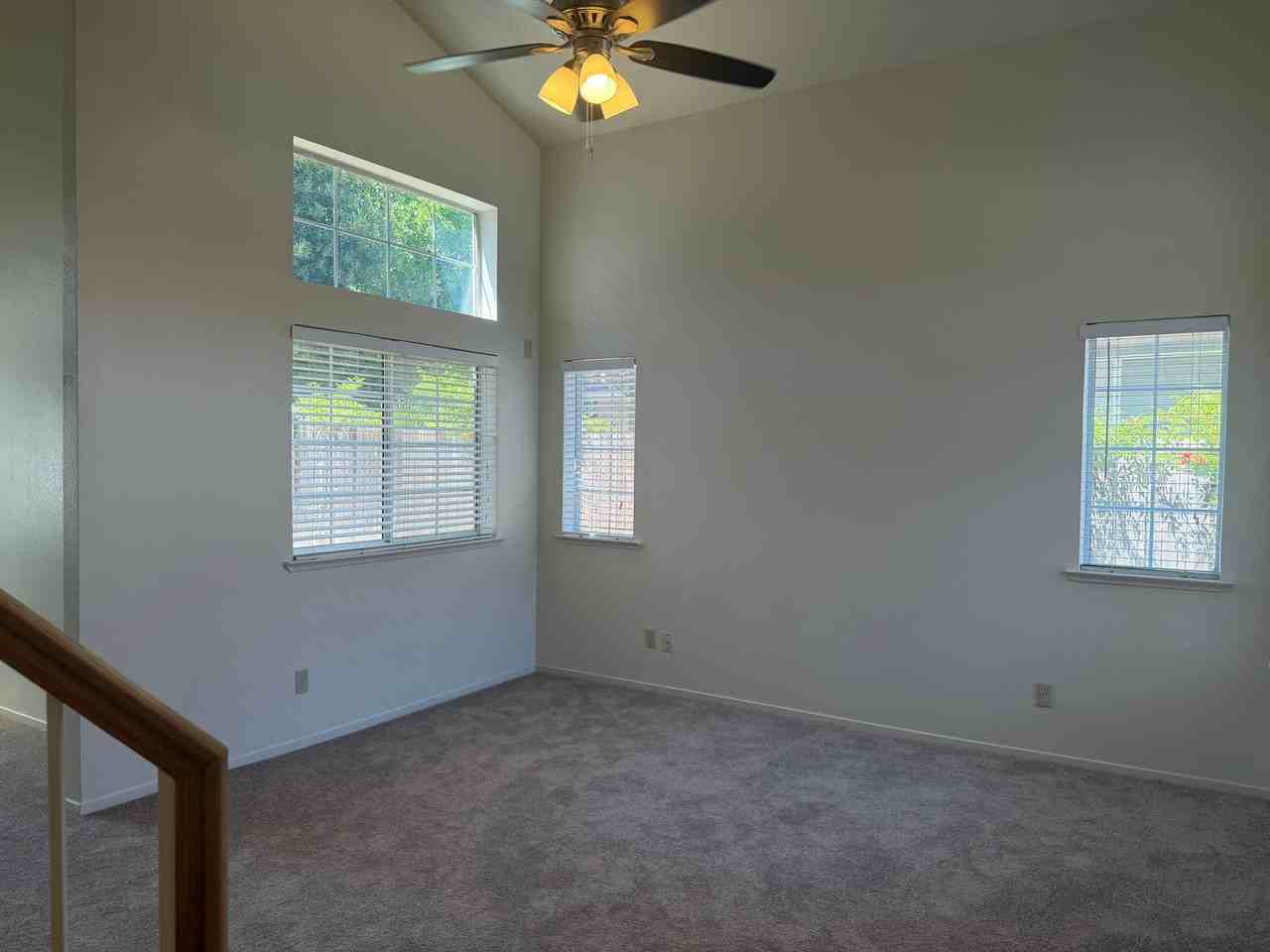 8317 Bramble Bush Cir - Photo 4 of 33