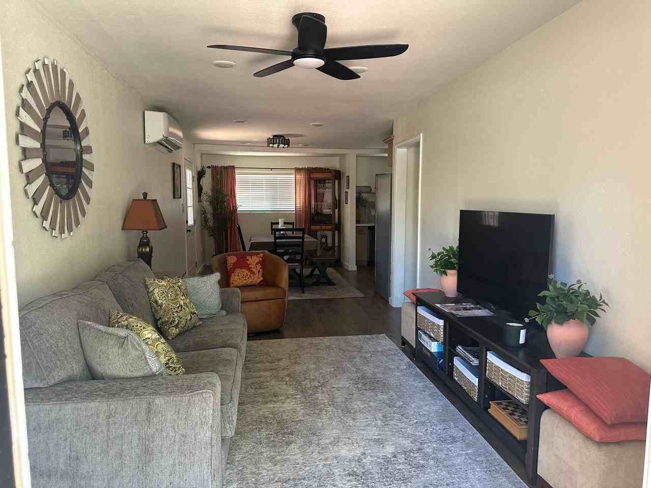 832 18th St - Photo 2 of 15