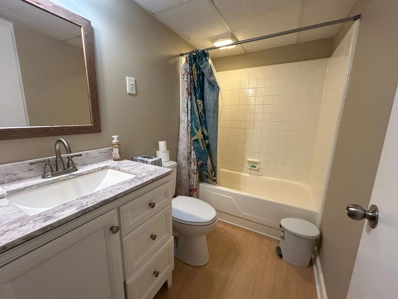 3830 Country Club Rd Apt D - Photo 6 of 10