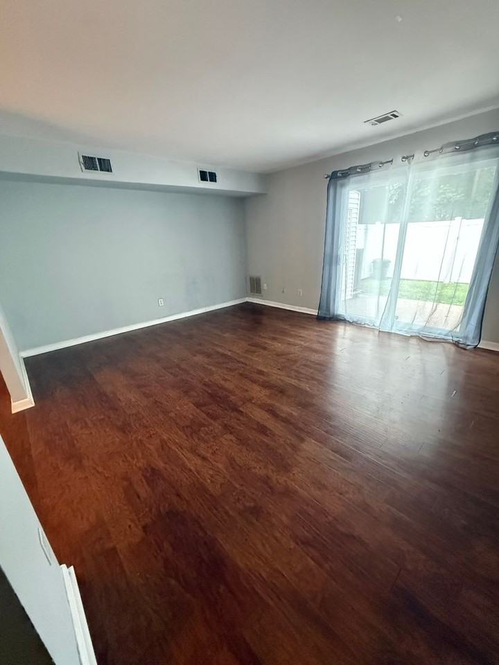 65 Constitution Ave - Photo 7 of 26