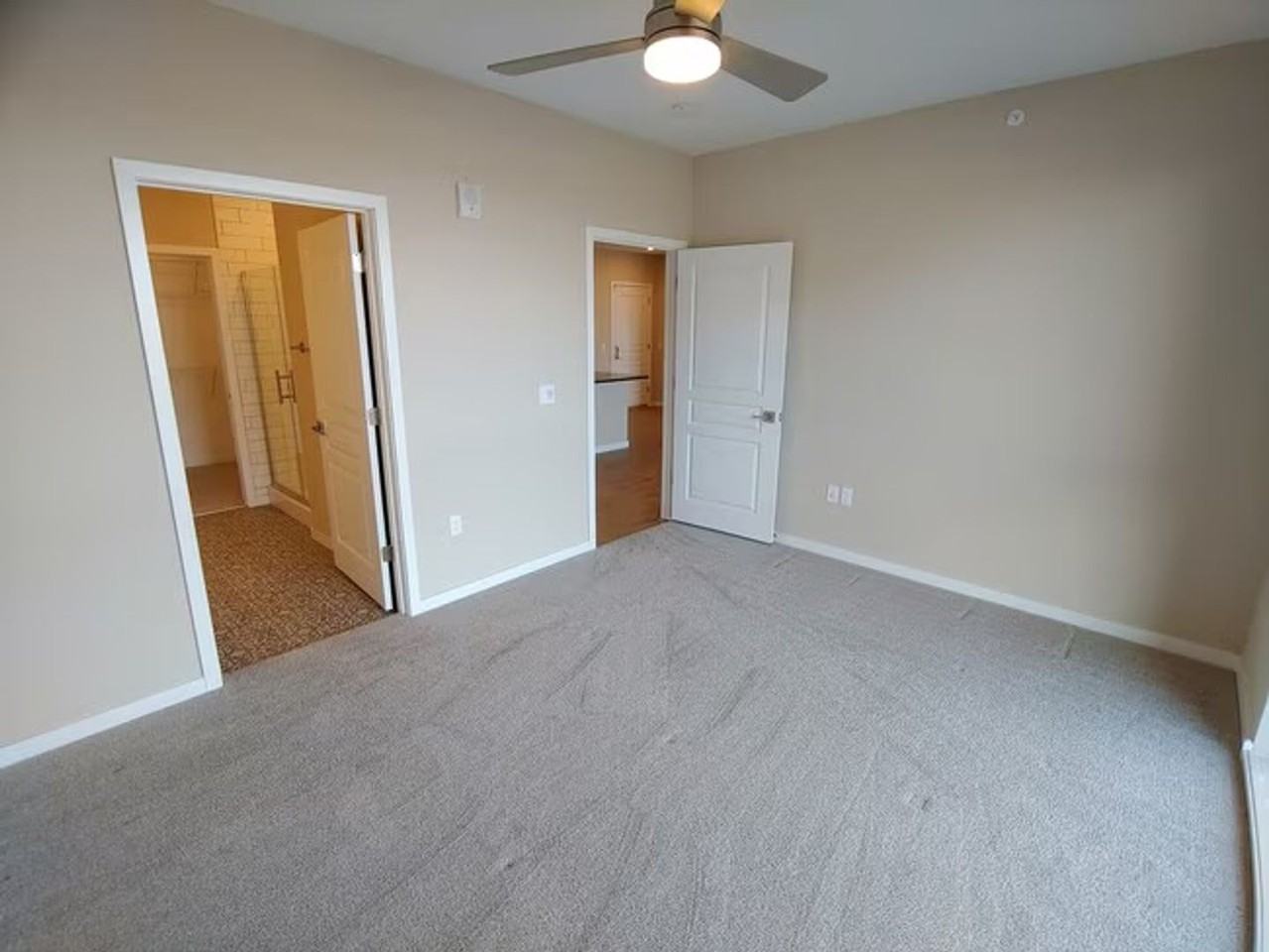 City Center Apartments - Photo 7 of 22
