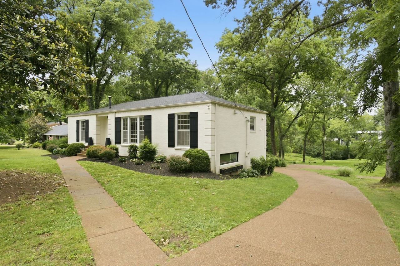 714 Davidson Rd - Photo 2 of 41