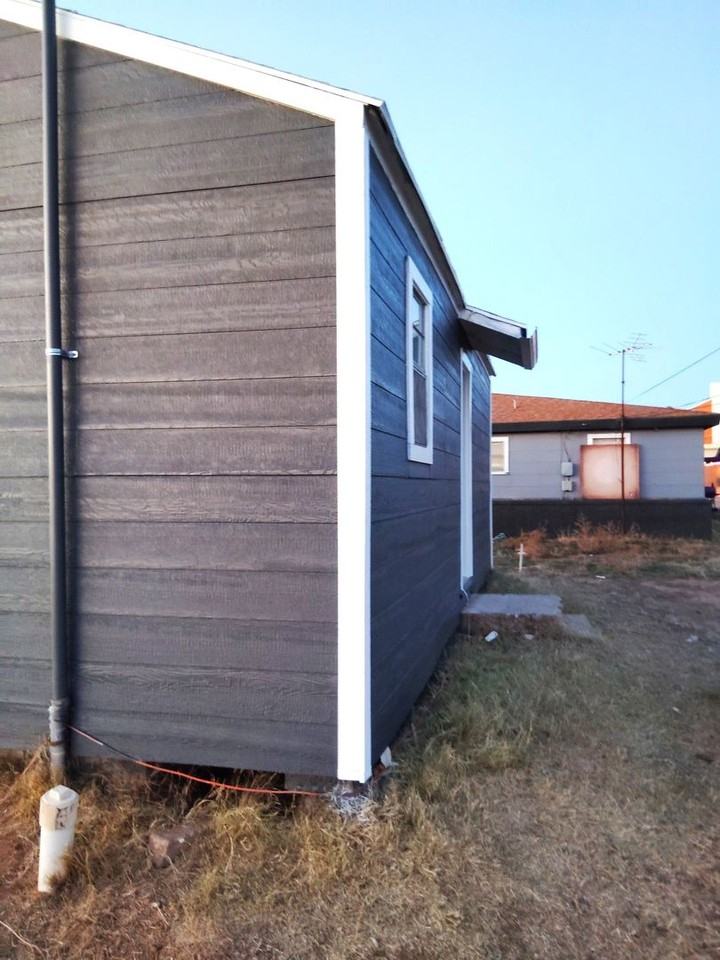 903 Avenue G - Photo 7 of 8