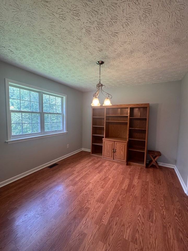 292 New Hope Rd - Photo 3 of 38