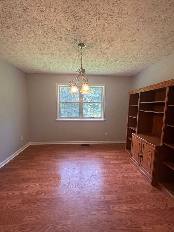 292 New Hope Rd - Photo 4 of 38