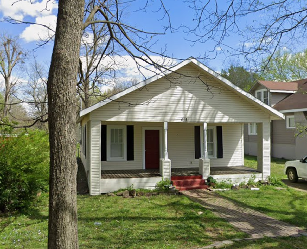 418 Newport Ave