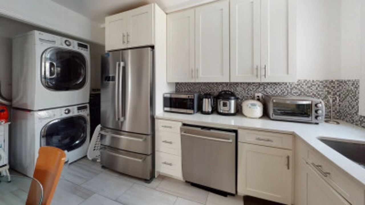 22 Broadlawn Park - Photo 5 of 14