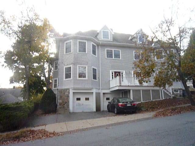 25 Wellington St #2 - Photo 5 of 19