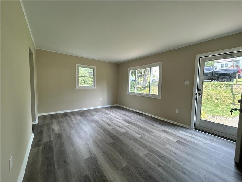 2823 Cleveland Ave - Photo 3 of 8