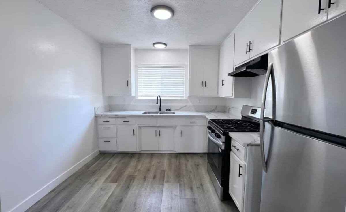 3874 Potomac Ave #11B - Photo 6 of 10
