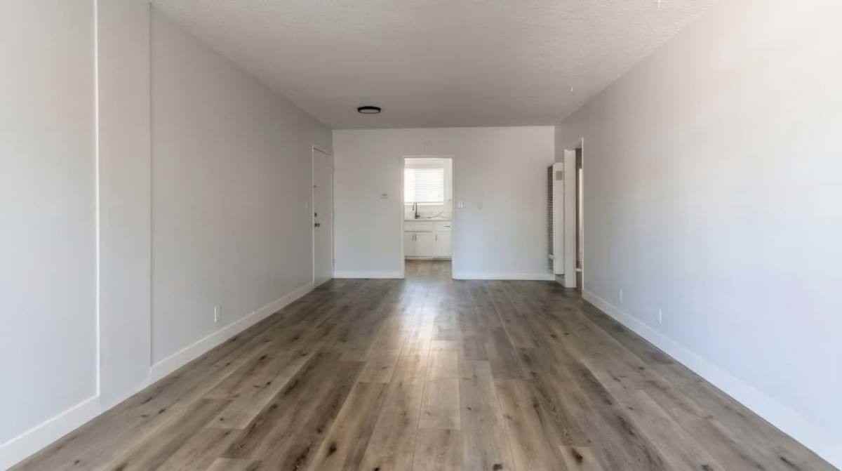 3874 Potomac Ave #11B - Photo 7 of 10