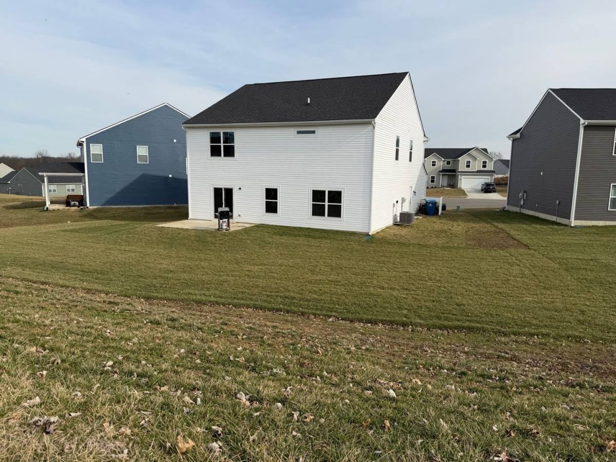 4266 Tingle Dr - Photo 4 of 10