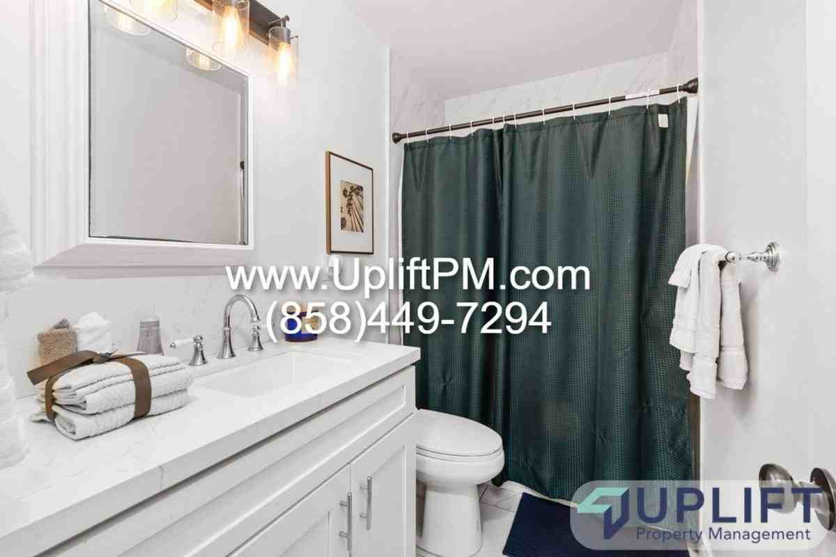 4359 Rialto St - Photo 3 of 10