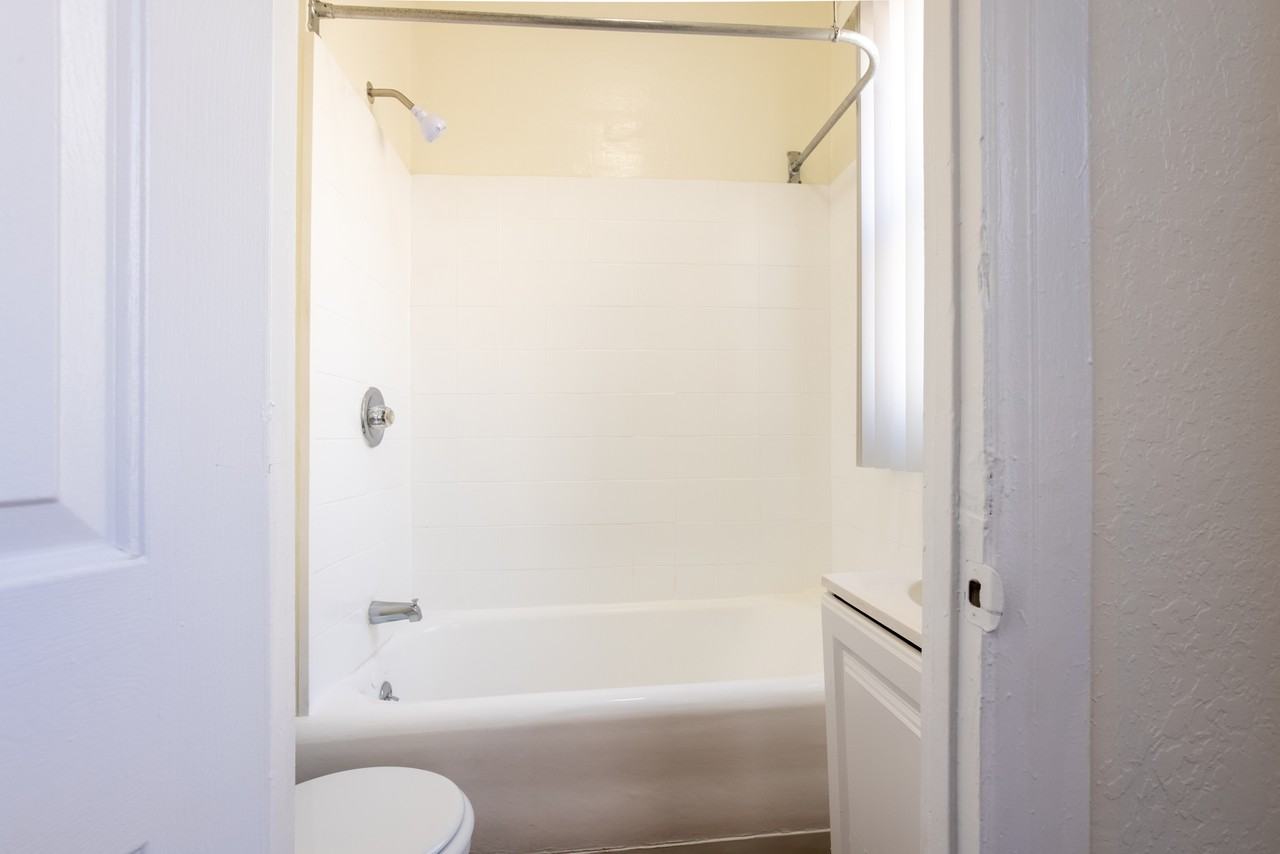 729 South Union Avenue #241 - Photo 7 of 18