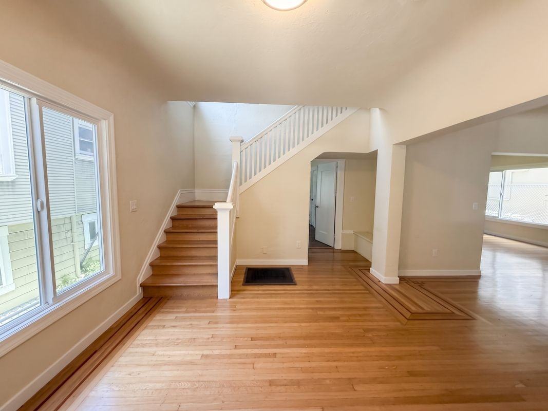 604 56th St - Photo 4 of 19