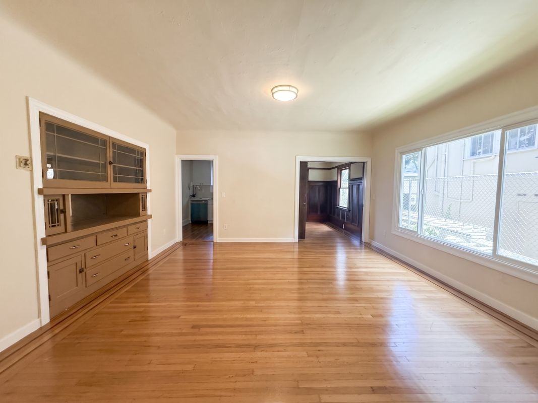 604 56th St - Photo 5 of 19
