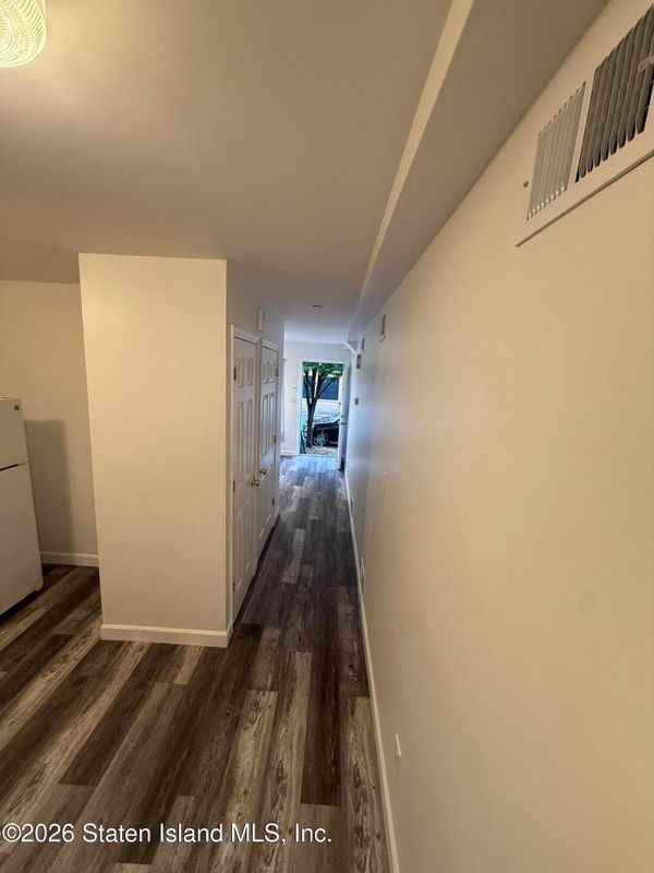 348 Targee St - Photo 4 of 8