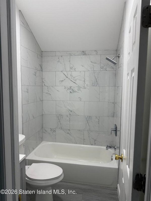 348 Targee St - Photo 7 of 8