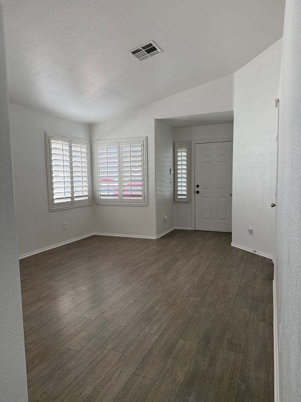 8109 Chambersberg St - Photo 5 of 13