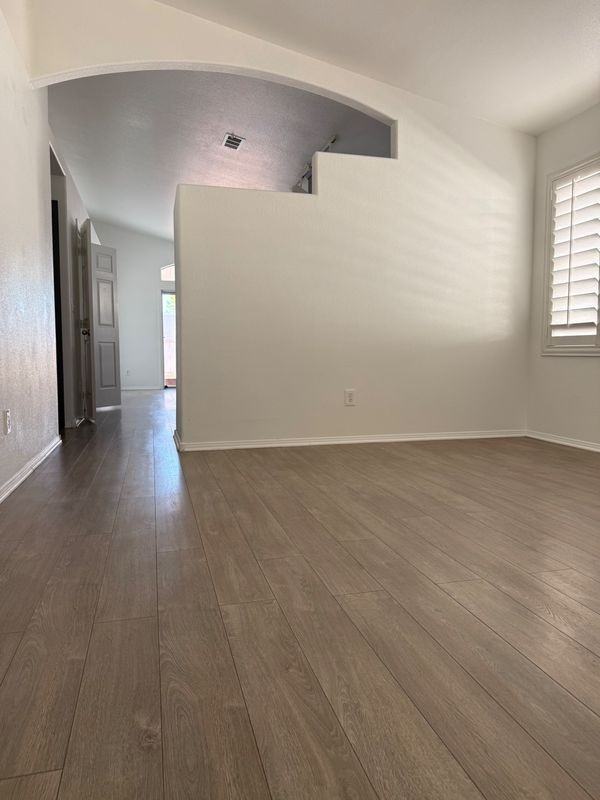 8109 Chambersberg St - Photo 6 of 13