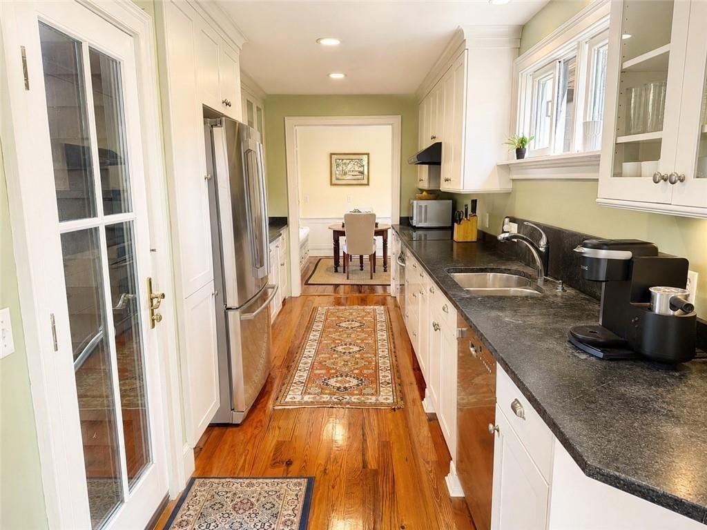 41 Calvert Pl - Photo 6 of 24