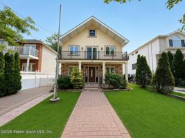 featured image of 19 Hillcrest Ave