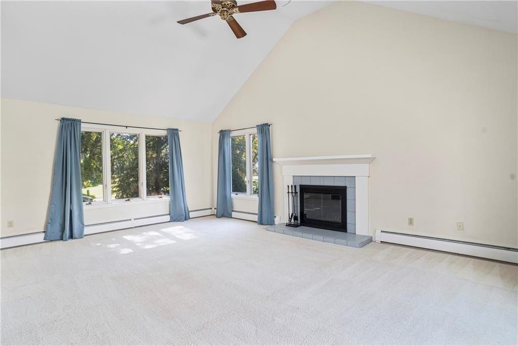 27 Tobin Ln - Photo 4 of 28