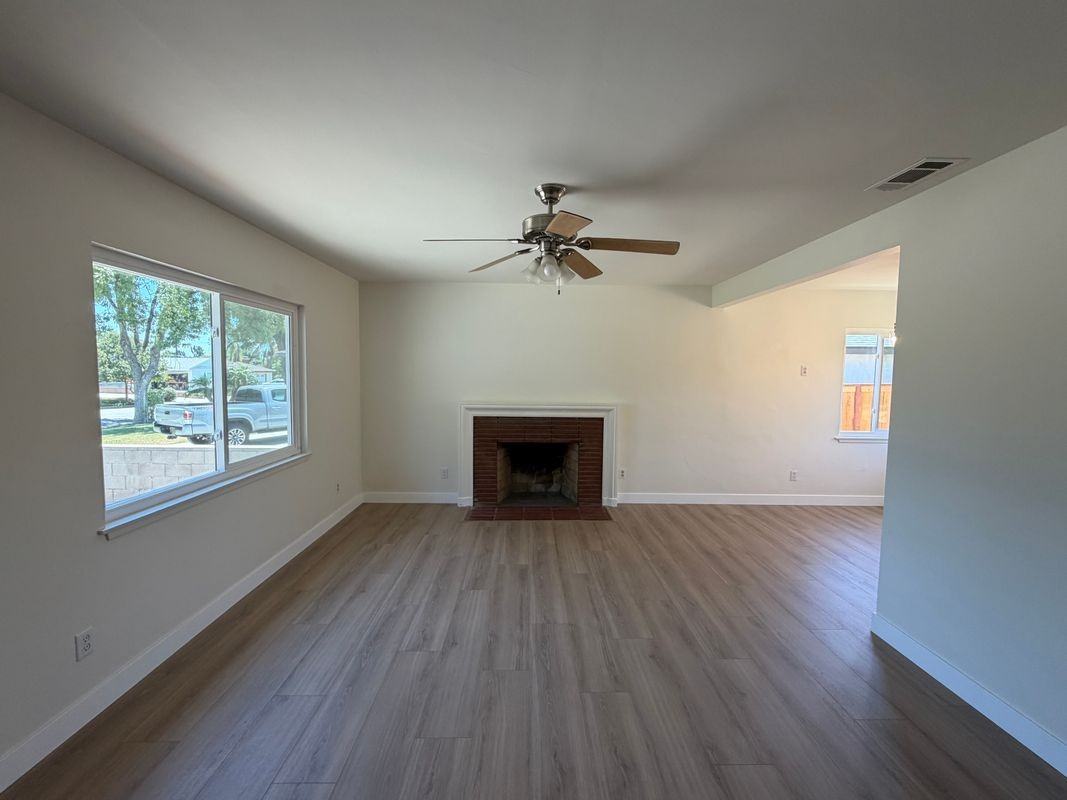 8232 Malven Ave - Photo 7 of 17