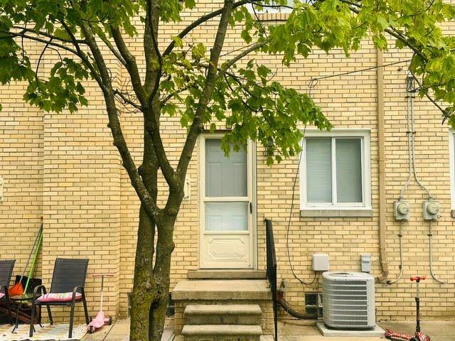 68 Crocker Blvd - Photo 4 of 20