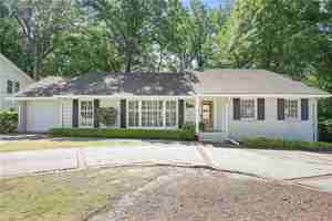 featured image of 2509 Sharondale Dr Ne