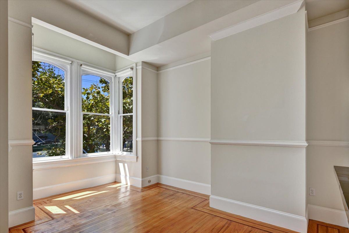 656 Hayes St - Photo 6 of 34