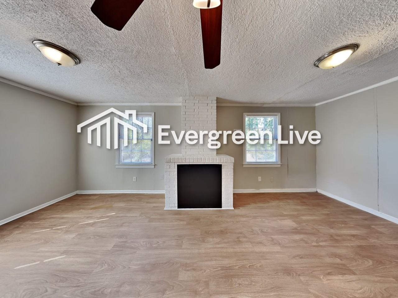 1883 Clarke Ln - Photo 5 of 20