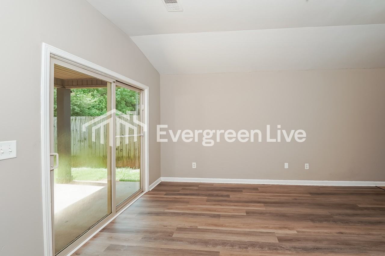 312 Union Station Way - Photo 3 of 14